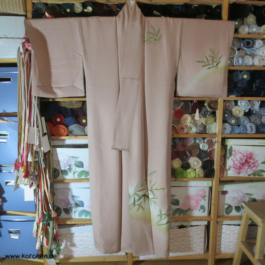 handgemalte Bambuszweige, goldbestickt auf Seidencrepe Homongi Kimono