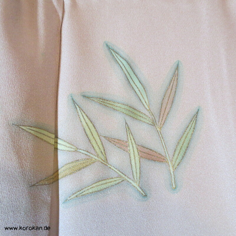 handgemalte Bambuszweige, goldbestickt auf Seidencrepe Homongi Kimono