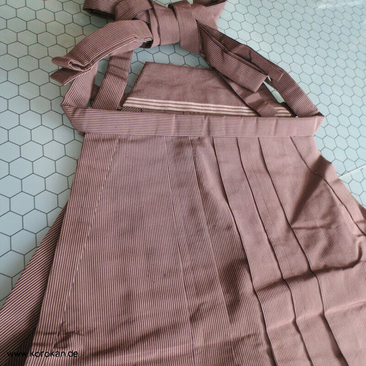 hellbraun gestreifte Hakama - Andon - Rock - Typ