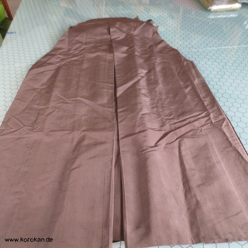 hellbraun gestreifte Hakama - Andon - Rock - Typ