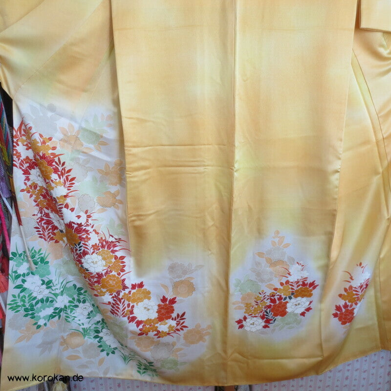 Homongi Kimono mit Blumen