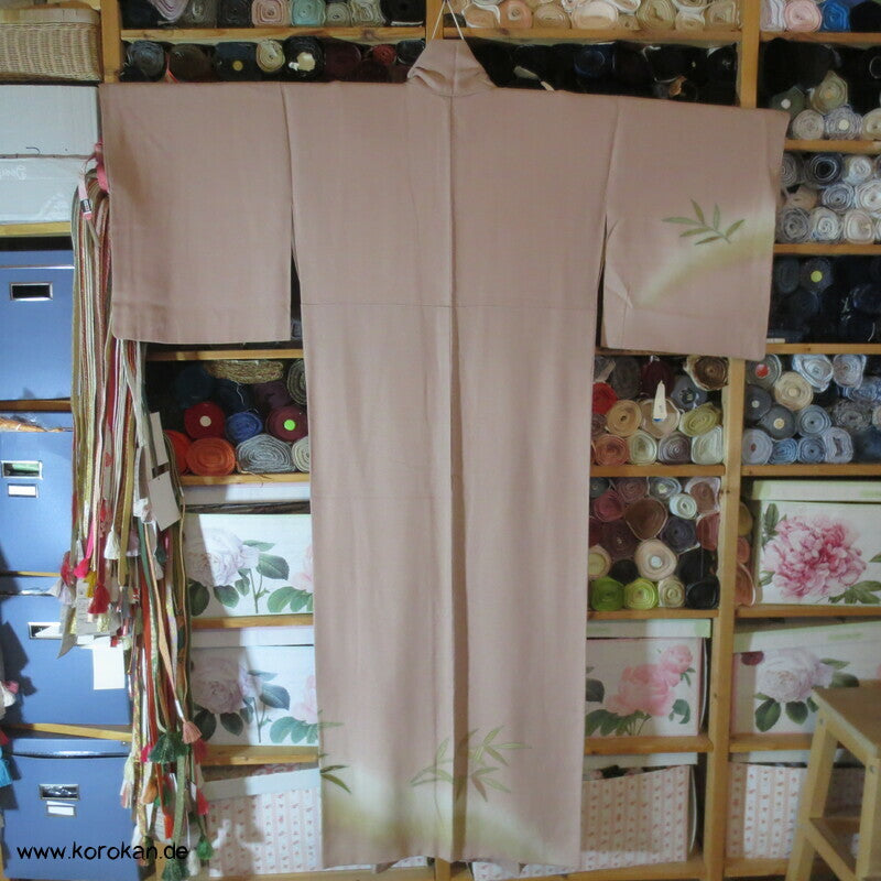 handgemalte Bambuszweige, goldbestickt auf Seidencrepe Homongi Kimono