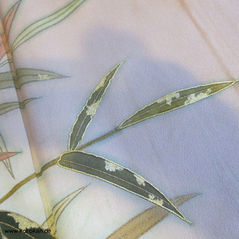 handgemalte Bambuszweige, goldbestickt auf Seidencrepe Homongi Kimono