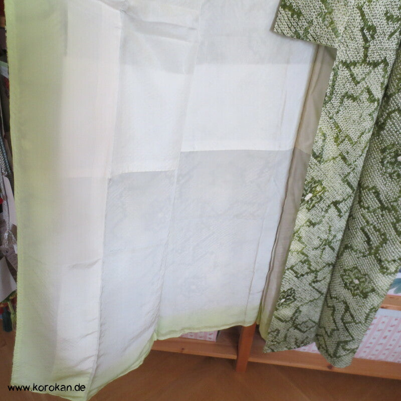 Full Shibori Seidendamast Blüten Komon Kimono