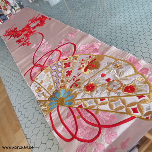 Fächer Chrysanthemen üppige Kimono Seiden Stickerei Panel