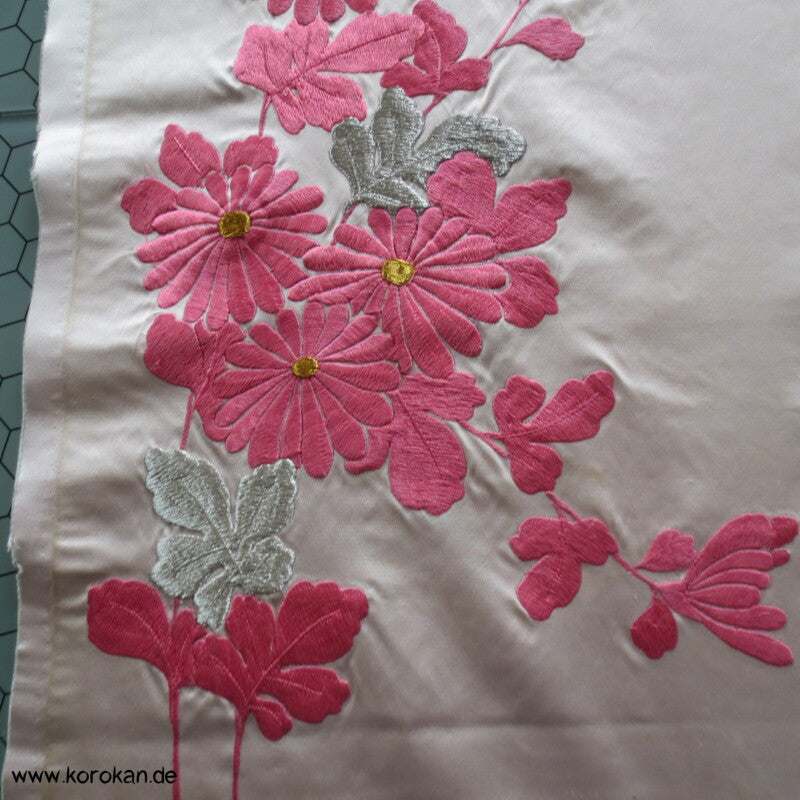 Fächer Chrysanthemen üppige Kimono Seiden Stickerei Panel