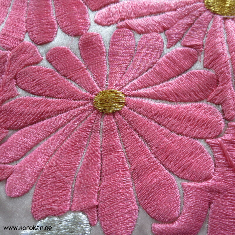 Fächer Chrysanthemen üppige Kimono Seiden Stickerei Panel