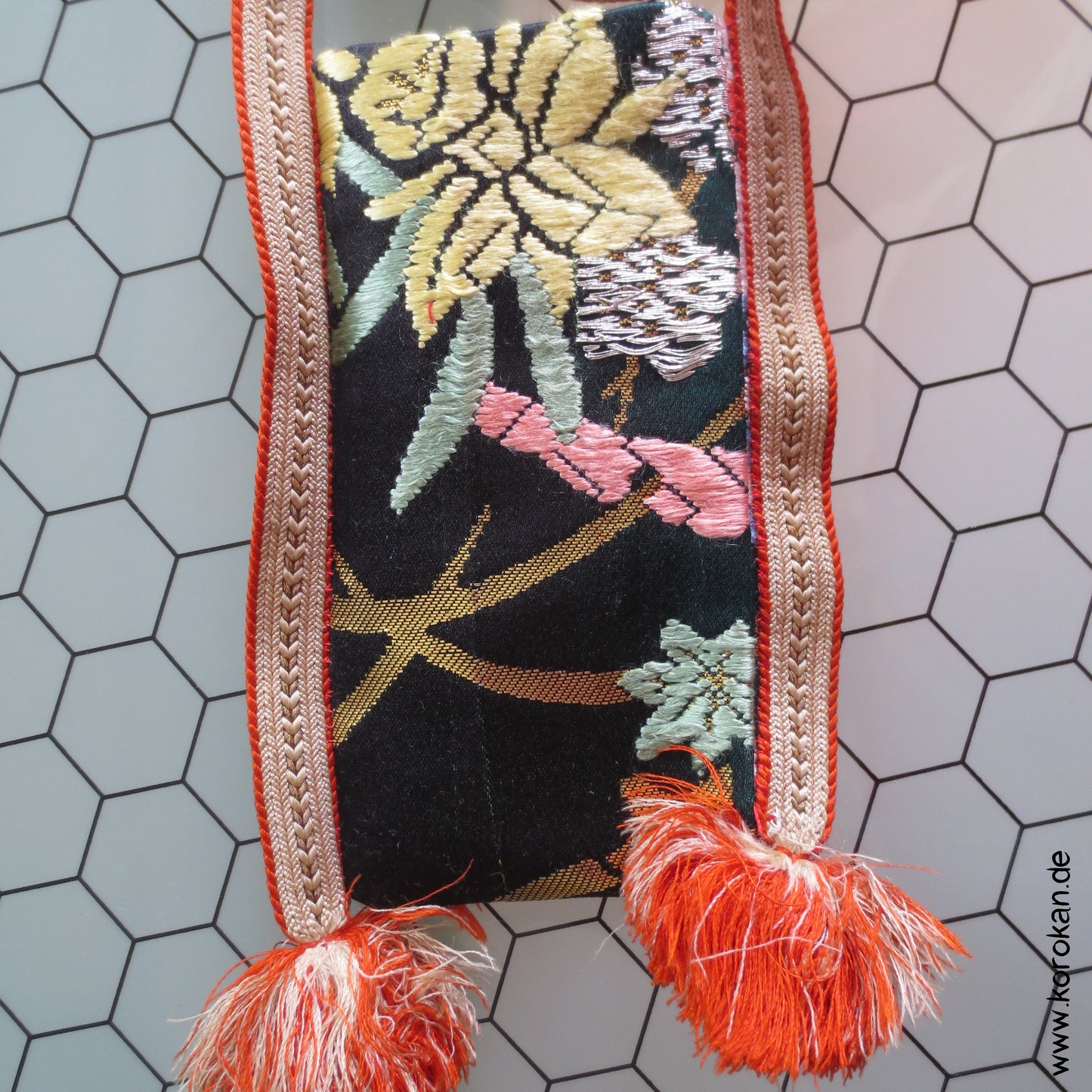 Lesebrillen Umhängetäschchen - Obijime mit Uchikake Seidenbrokat
