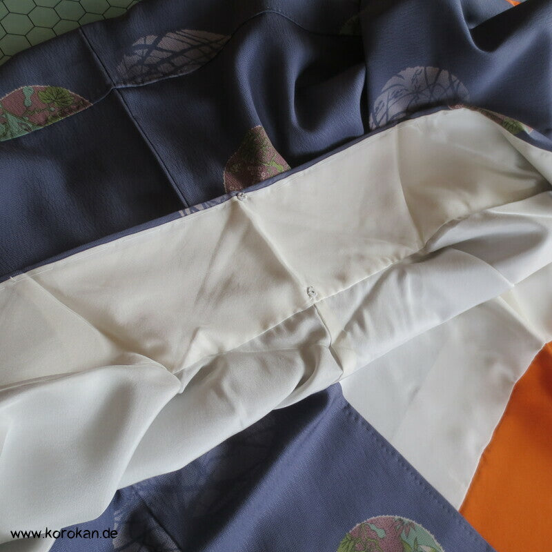 Mondkreise auf grau - lila Komon Kimono