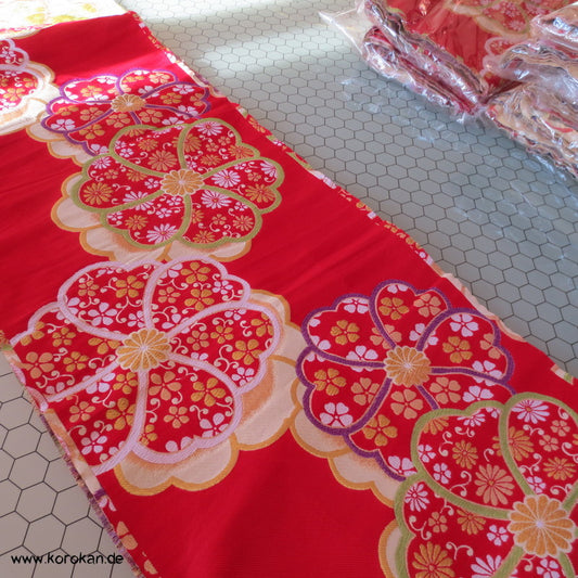 Ume rot Ichikura Brokat, Fukuro Obi Material