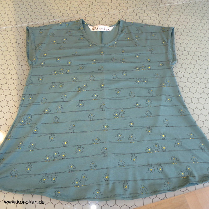 kleine Vögel auf petrol Baumwolljersey T Shirt Top