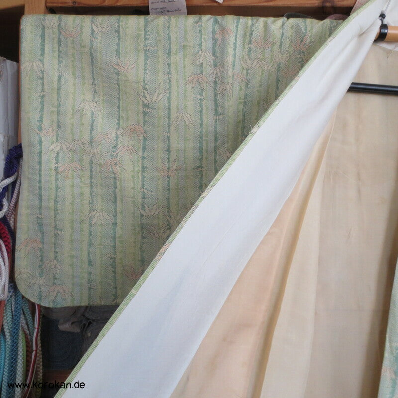Tsumugi Seiden Kasuri Bambusmuster Kimono
