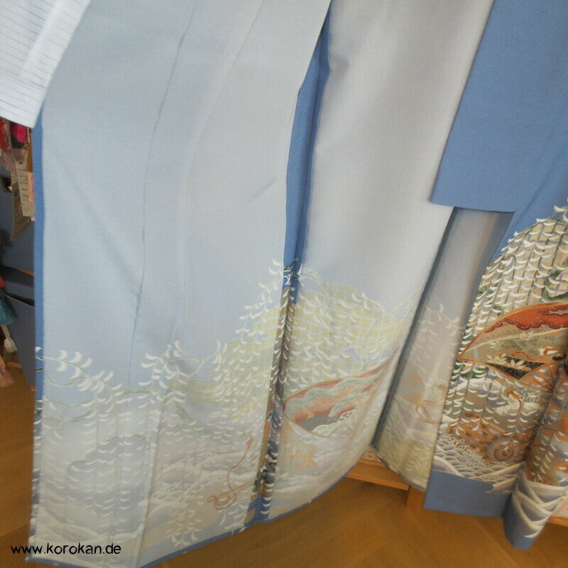 Irotomesode Hitoe Kimono mit Fächern in Schneelandschaft