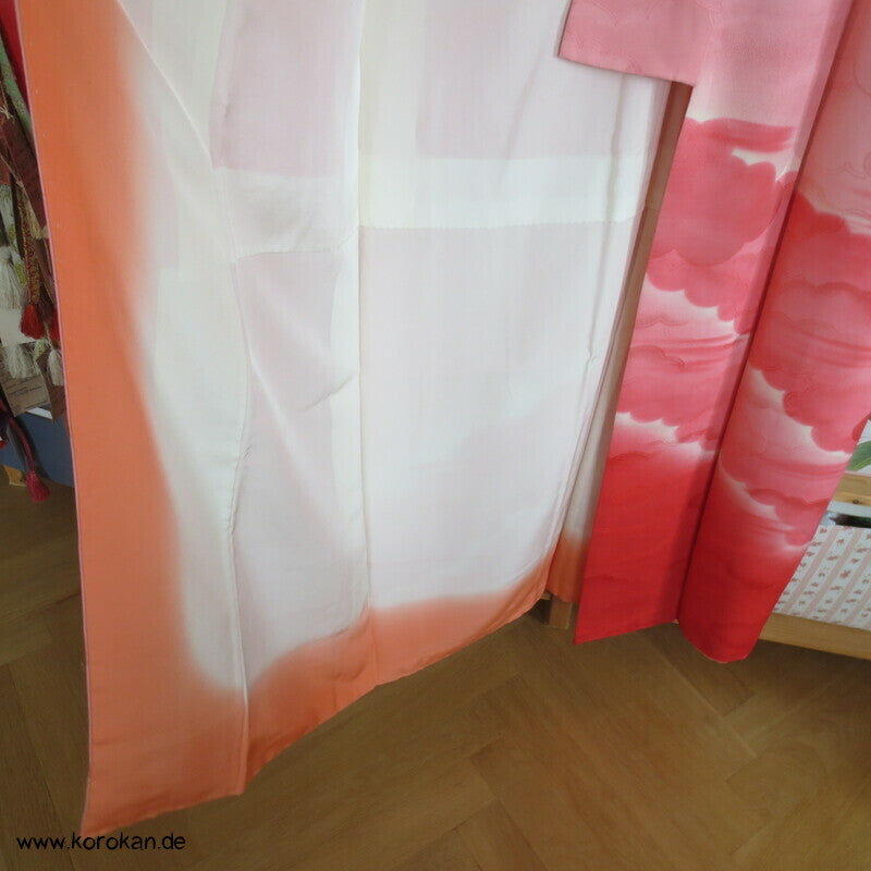 gewebte und gemalte Wolken Morgenröte Seidendamast Furisode Kimono