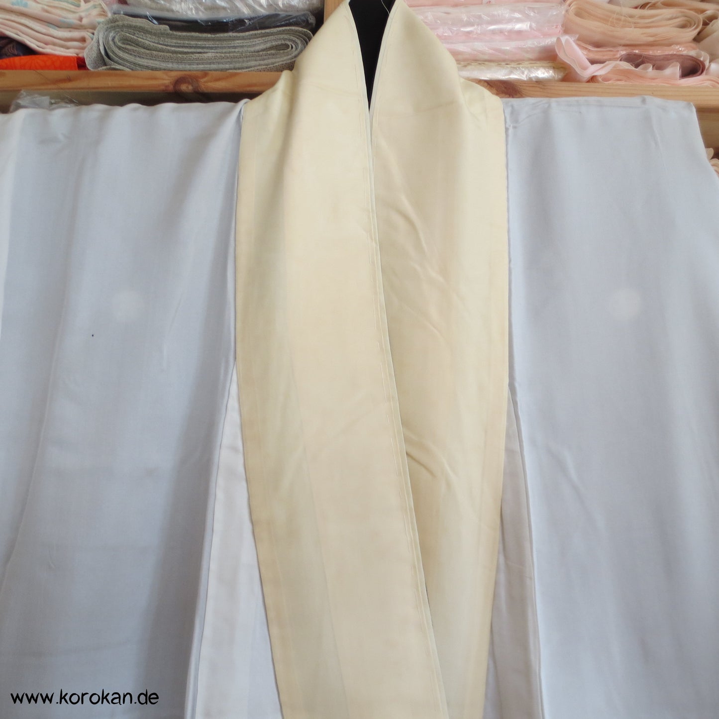 Kirschblüten Wolken Tomesode Seiden Kimono