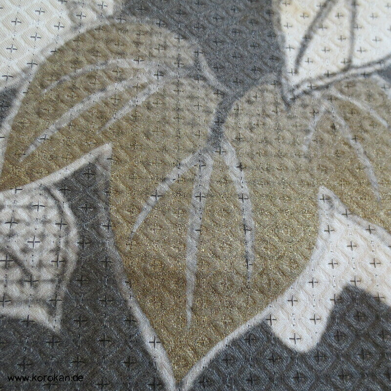grau - goldene Weinblattranken Homongi Kimono Hitta Seidenjacquard