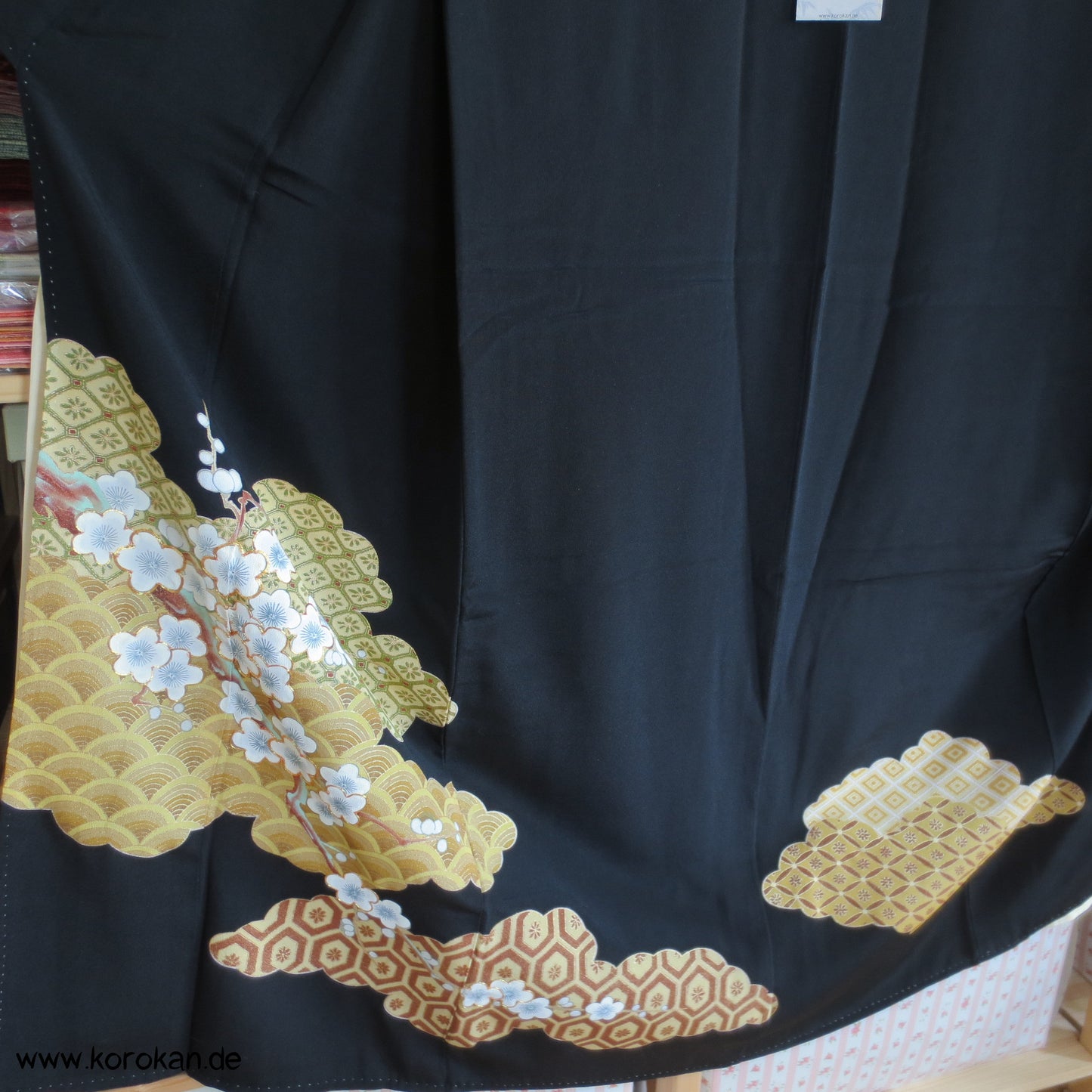 Kirschblüten Wolken Tomesode Seiden Kimono