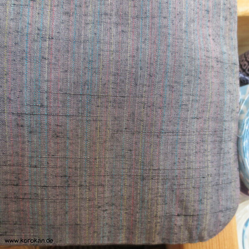 Tsumugi Seiden Kasuri Feinstreifen Bokashi Farbverlauf Kimono