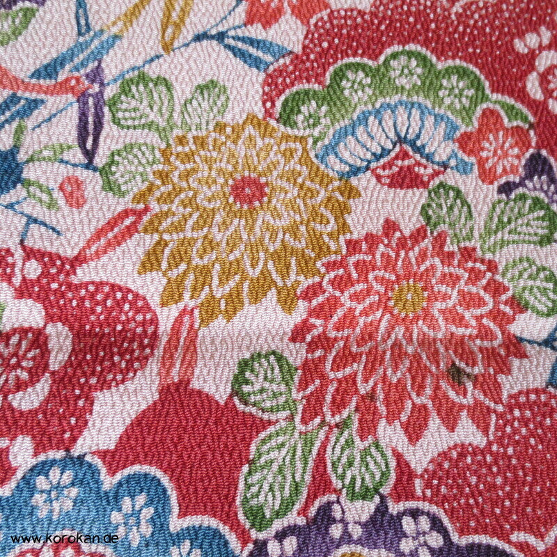 Araihari Kimono Chirimen Seidencrepe - klassische japanische Muster
