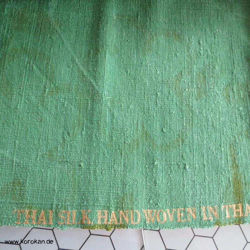 Thai Silk Bourette Seiden Stoff Pril Blumen in grün