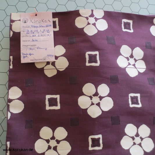 abstrakte Sakura Blüten, Quadrate Nagoya Obi