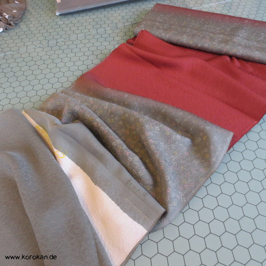 Araihari Homongi Kimono Millefleur Seidendamast mit Farbverlauf