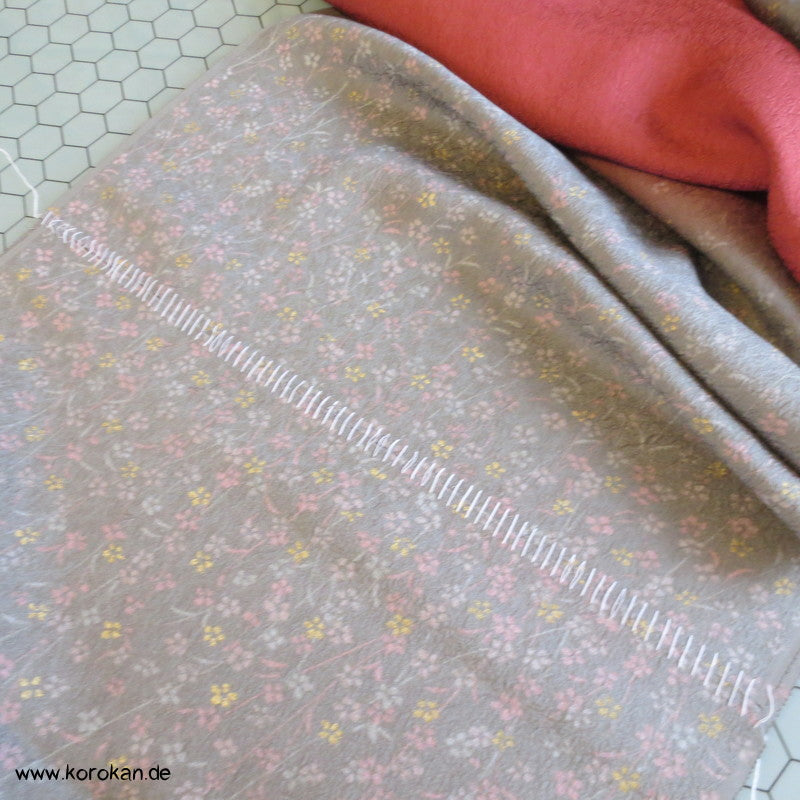 Araihari Homongi Kimono Millefleur Seidendamast mit Farbverlauf