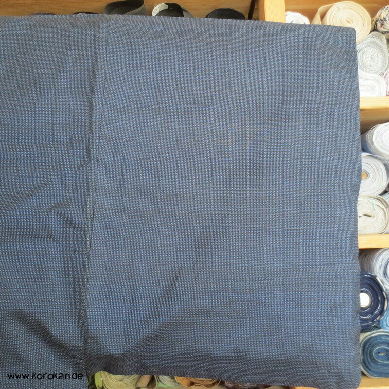 Kimono und Haori Set in blau schwarzer Kasuri Kikko Tsumugi Seide, Falke