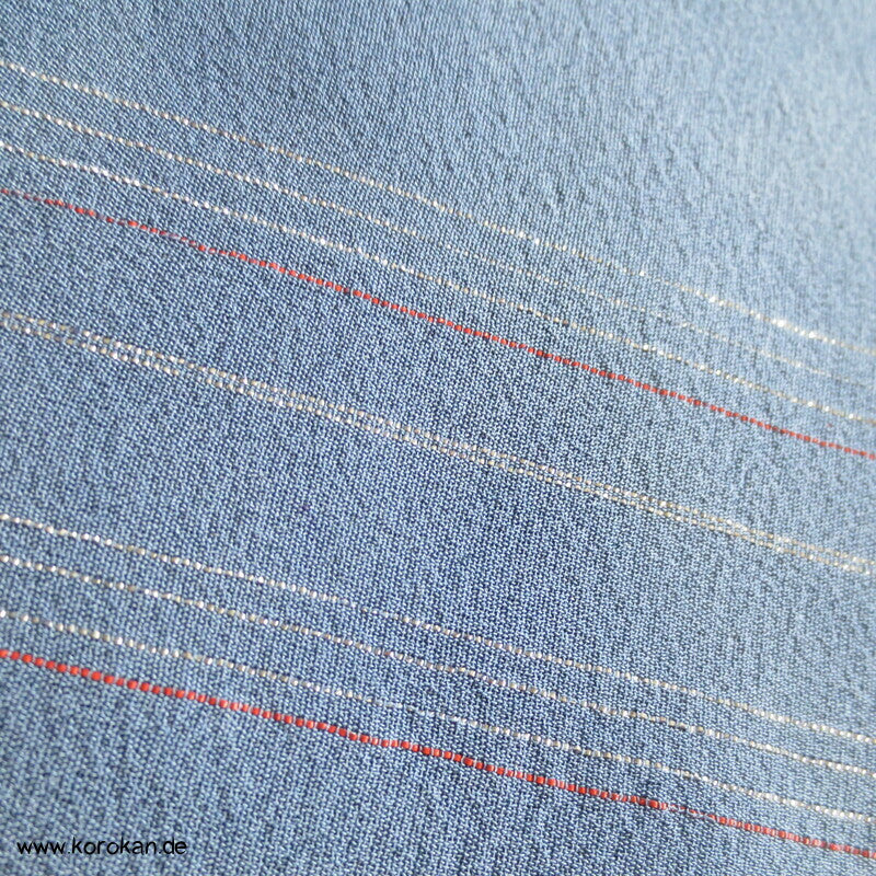 silberne Koi in blauem Wasser Araihari Kimono Seidenjacquard Decoupé Georgette