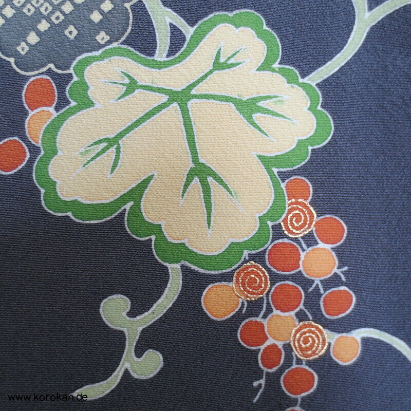 Weinblätter und Trauben, Bambus Homongi Kimono