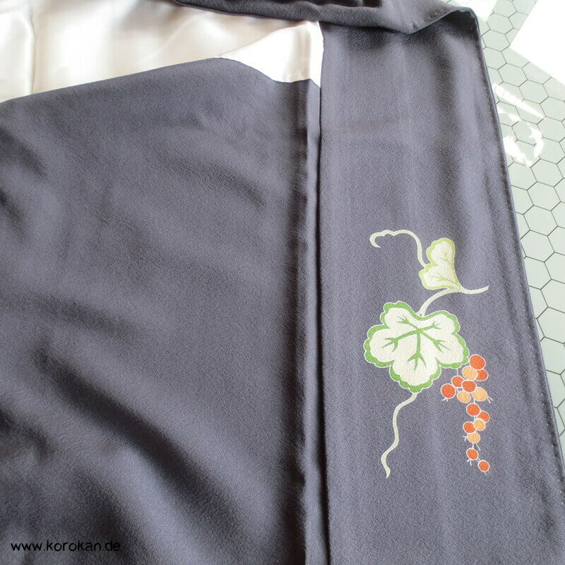 Weinblätter und Trauben, Bambus Homongi Kimono
