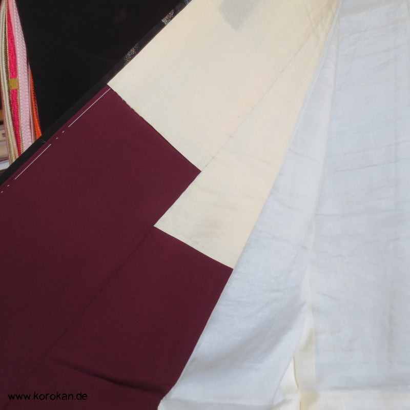 gewebtes glitzerndes Blütenmuster Omeshi Urushi Komon Kimono