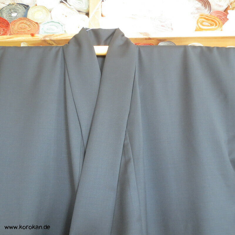 schwarzer Iromuji Kimono reine 120'er Cool Wool Schurwolle, Anfertigung