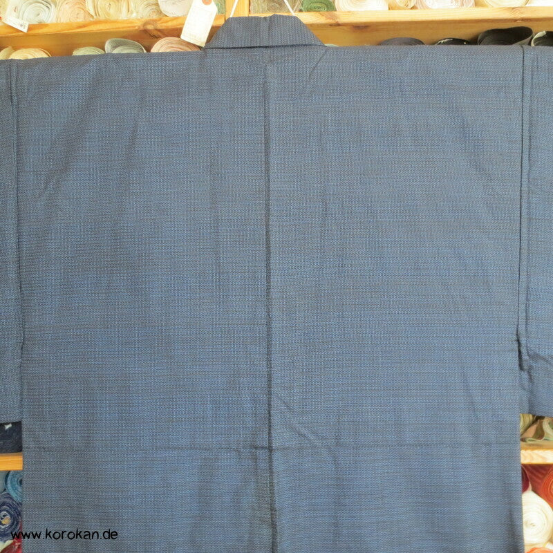 Kimono und Haori Set in blau schwarzer Kasuri Kikko Tsumugi Seide, Falke