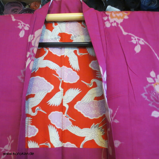 feingestreifter Paeonienstoff, Kranichfutter Haori Seidensatinstreifen Kimono Jacke