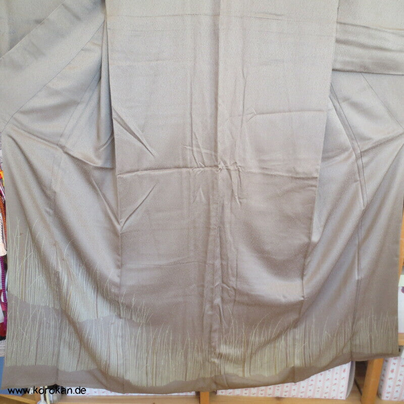 feinste Gräser, mini teilbestickt Seidendamast Iro Tomesode Kimono