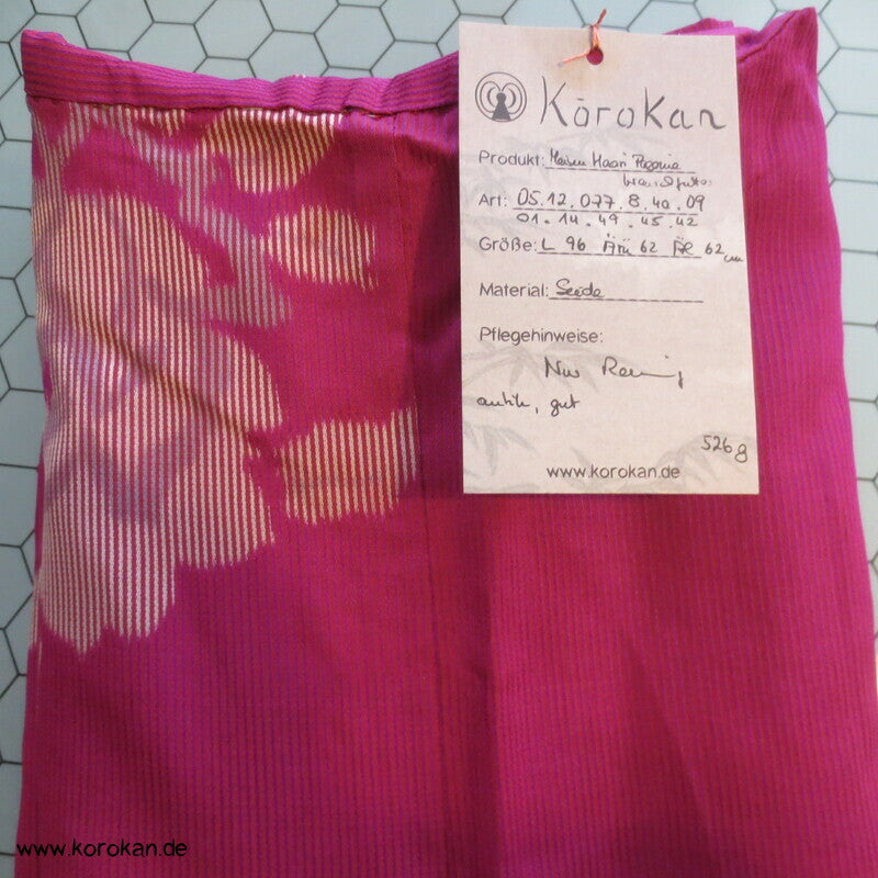 feingestreifter Paeonienstoff, Kranichfutter Haori Seidensatinstreifen Kimono Jacke