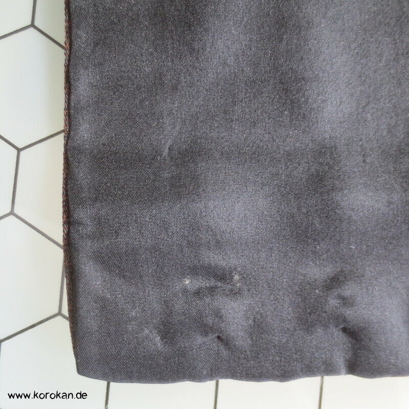 ein gesticktes Mon Komon Kimono