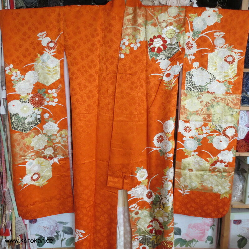 destroyed Heritage, ganz viel Gold Kakeshita Furisode Seidenbrokat Kimono