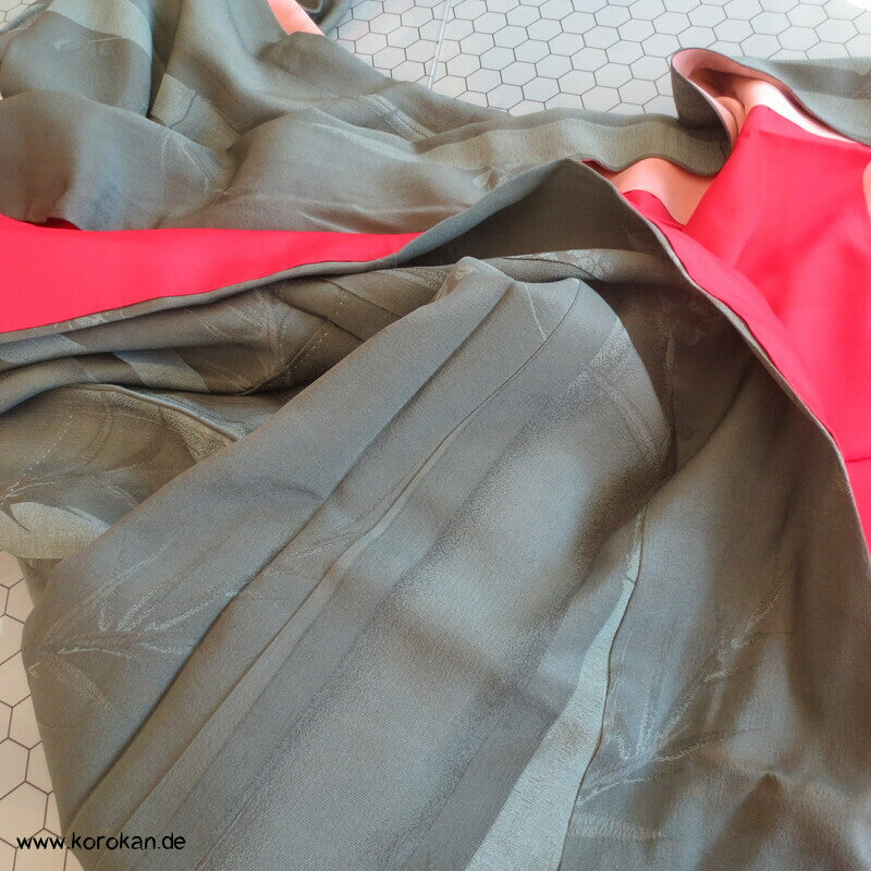 gewebter Bambus Seidendamast, rotes Futter Iromujji Komon Kimono