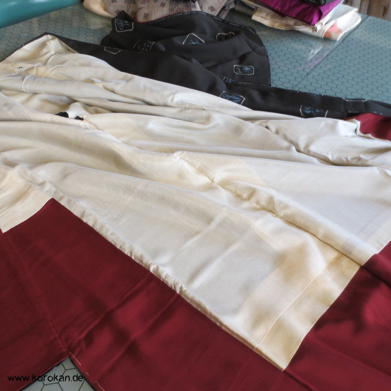 kleine Quadrate mit Muster Seidencrepe Komon Kimono