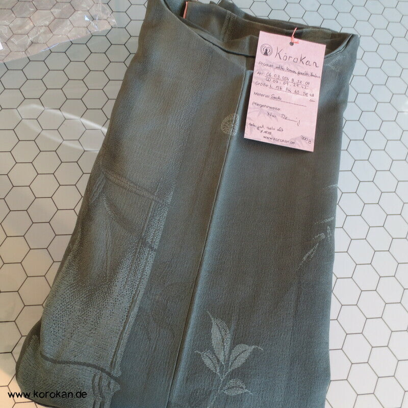 gewebter Bambus Seidendamast, rotes Futter Iromujji Komon Kimono