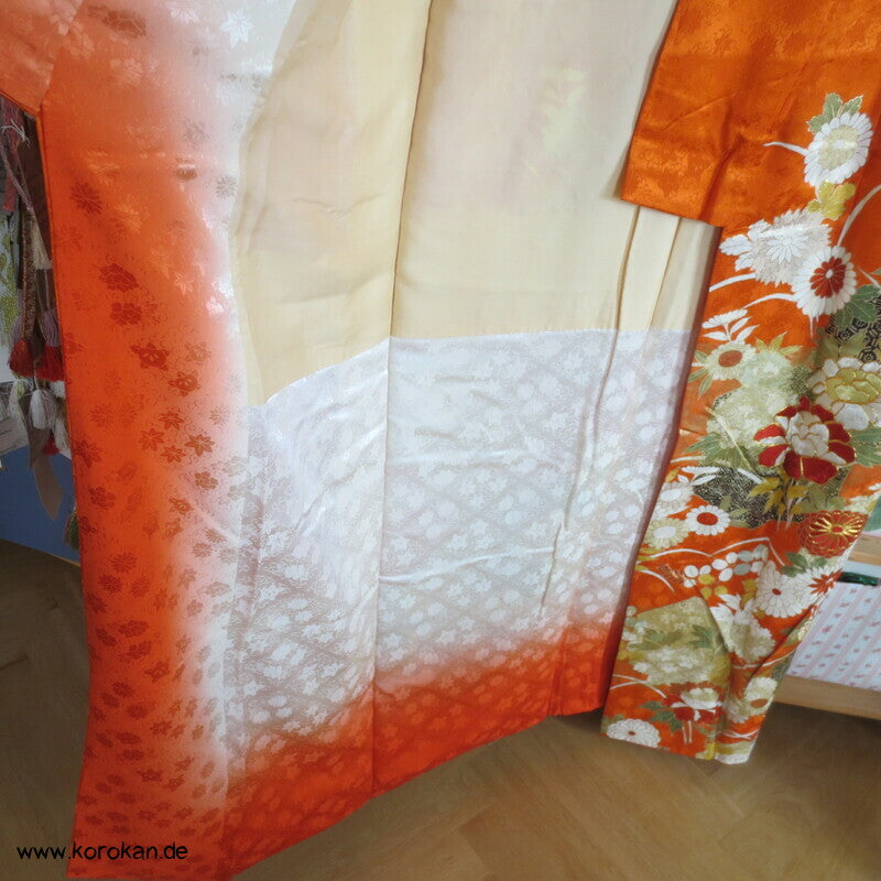 destroyed Heritage, ganz viel Gold Kakeshita Furisode Seidenbrokat Kimono