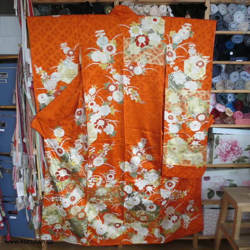 destroyed Heritage, ganz viel Gold Kakeshita Furisode Seidenbrokat Kimono