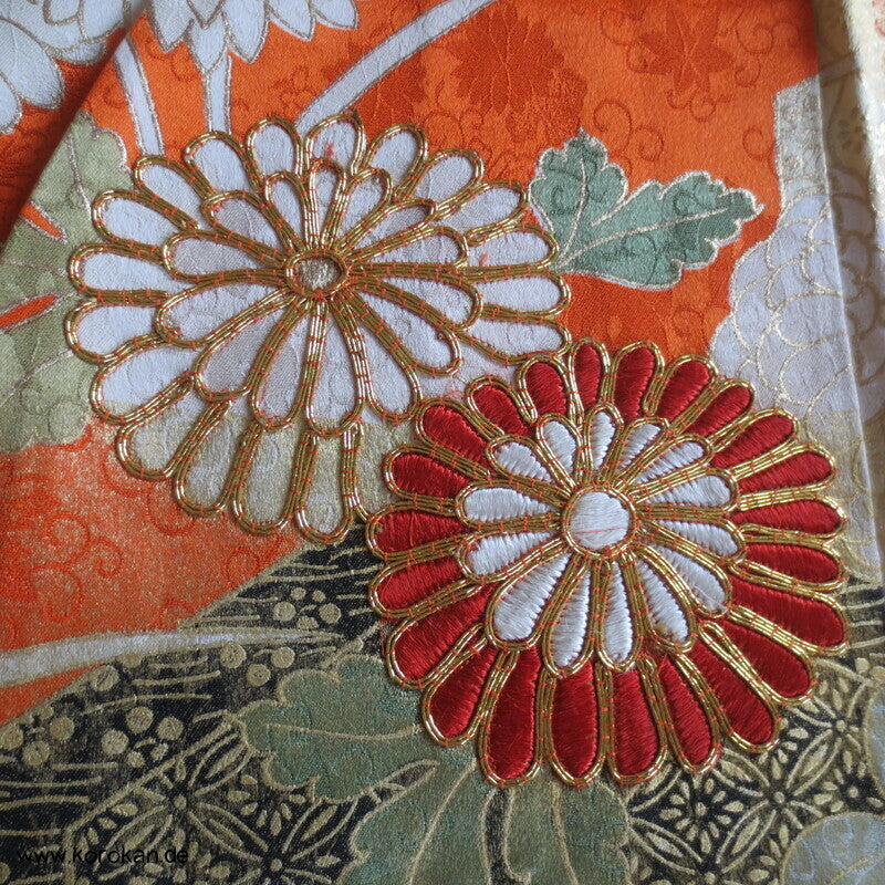 destroyed Heritage, ganz viel Gold Kakeshita Furisode Seidenbrokat Kimono