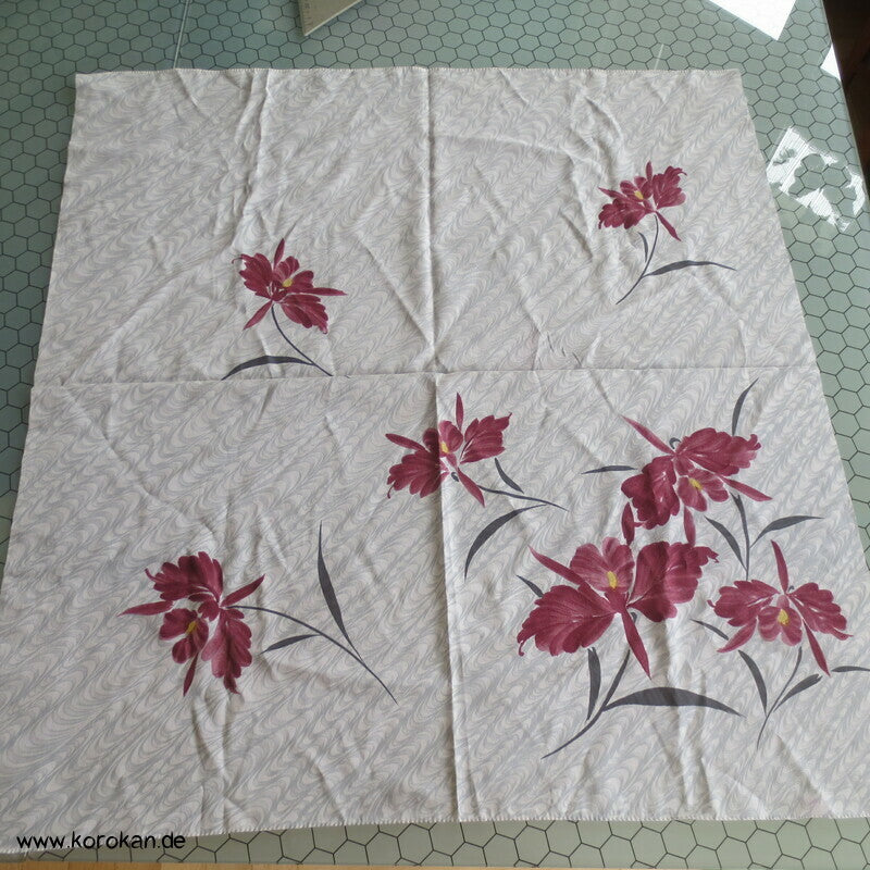 Furoshiki Tragetuch, rote Katleya Orchideen auf Wellenlinien