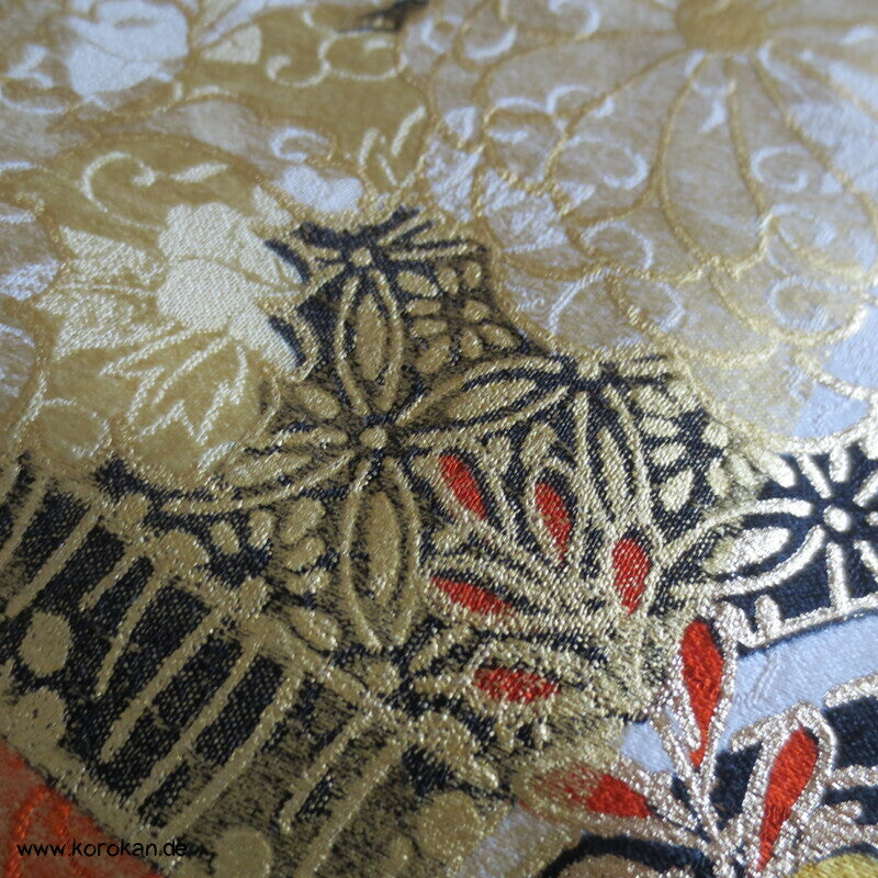destroyed Heritage, ganz viel Gold Kakeshita Furisode Seidenbrokat Kimono