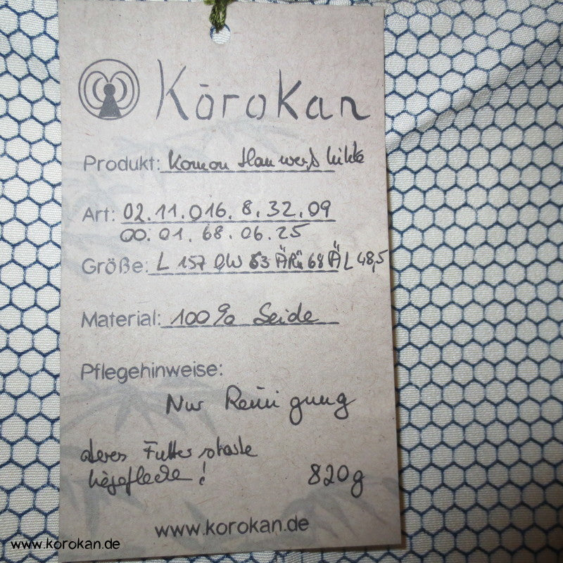 Bienenwabenmuster und Blüten Seidencrepe Komon Kimono