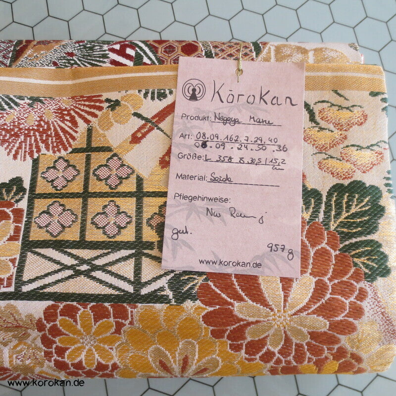 Nagoya Obi klassische Motive, Kranich, Kiku, Pinie, etc...