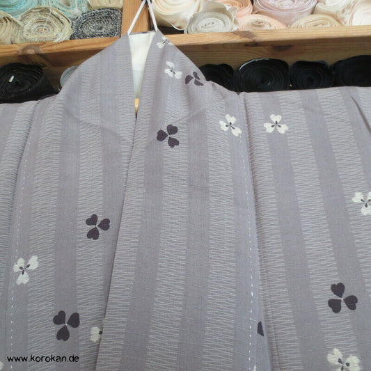 graumauve mit Kleeblättern Komon Kimono